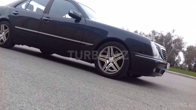 Mercedes E 240 1999, 240,000 km - 0.3 l - Bakı