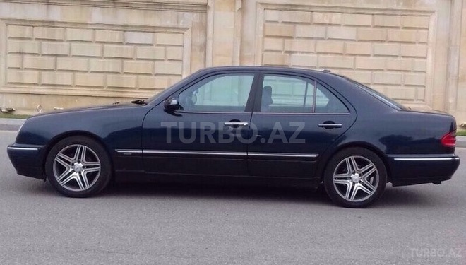 Mercedes E 240 1999, 240,000 km - 0.3 l - Bakı