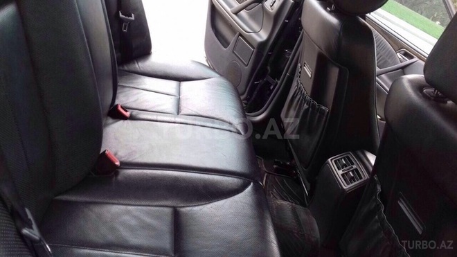 Mercedes E 240 1999, 240,000 km - 0.3 l - Bakı