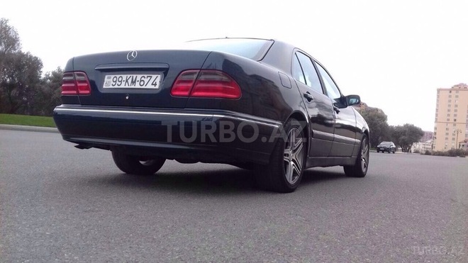 Mercedes E 240 1999, 240,000 km - 0.3 l - Bakı
