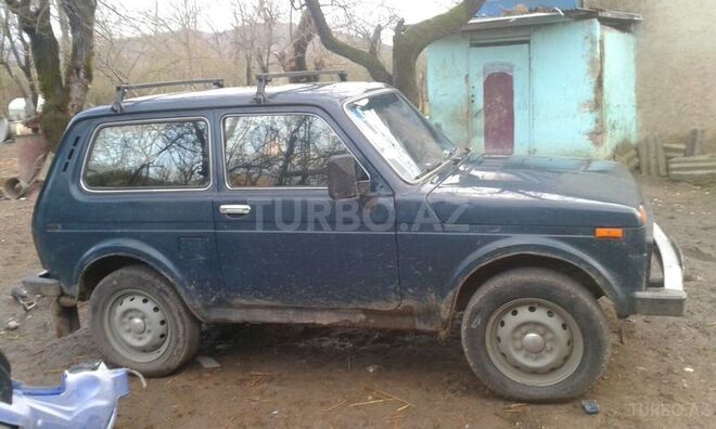 LADA (VAZ) Niva 1998, 175,000 km - 1.7 l - Quba