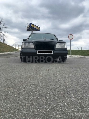 Mercedes E 220 1994, 400,000 km - 2.2 l - Bakı