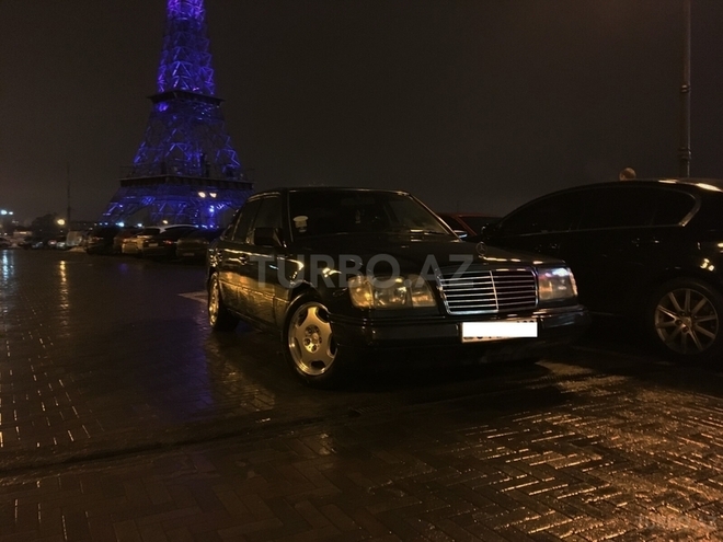 Mercedes E 220 1994, 400,000 km - 2.2 l - Bakı