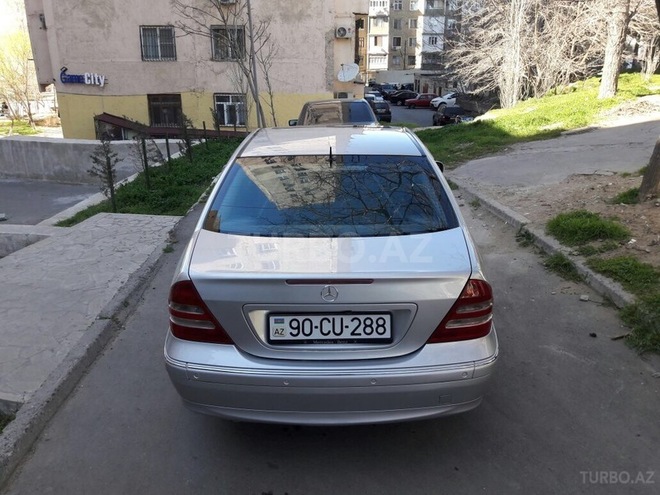 Mercedes C 240 2000, 190,500 km - 2.6 л - Bakı