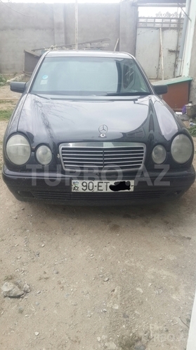 Mercedes E 220 1997, 290,000 km - 2.2 l - Bakı