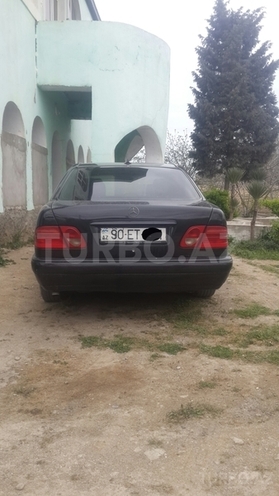 Mercedes E 220 1997, 290,000 km - 2.2 l - Bakı