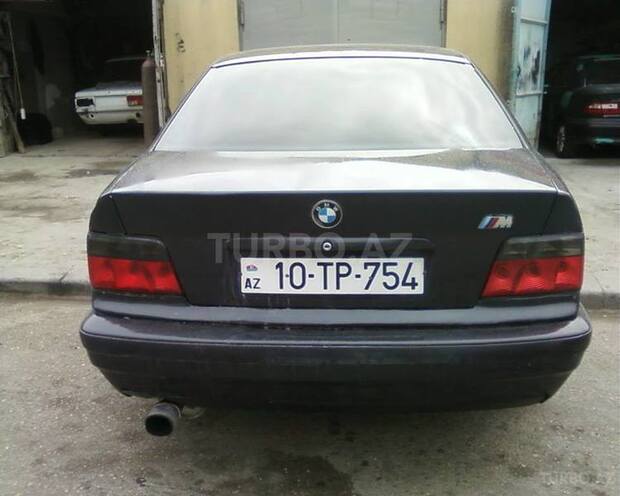 BMW 318 1991, 250,000 km - 1.8 l - Bakı
