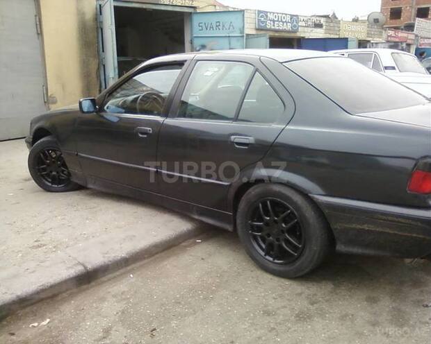 BMW 318 1991, 250,000 km - 1.8 l - Bakı