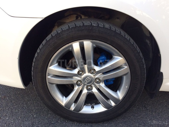 Kia Optima 2010, 120,000 km - 2.0 l - Qax