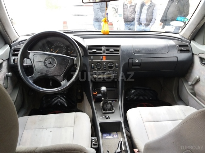 Mercedes C 220 1993, 624,000 km - 2.2 l - Bakı