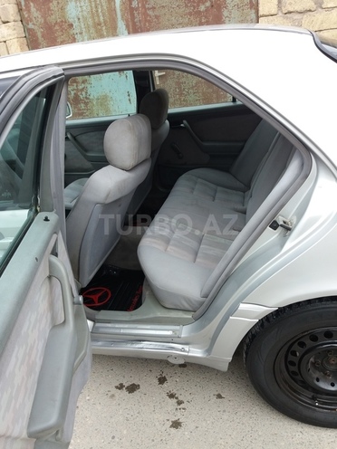 Mercedes C 220 1993, 624,000 km - 2.2 l - Bakı