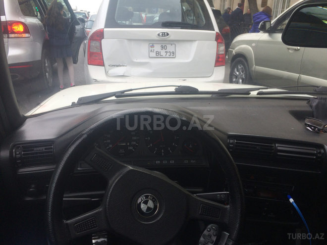 BMW 316 1990, 400,000 km - 1.6 l - Bakı