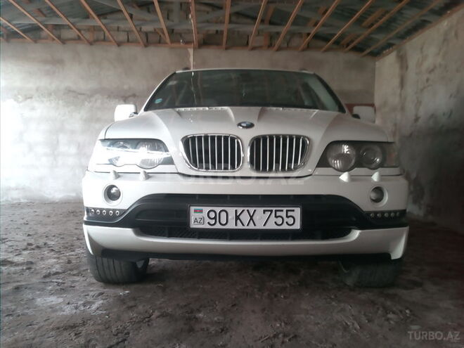 BMW X5 2000, 315,000 km - 4.4 l - Salyan