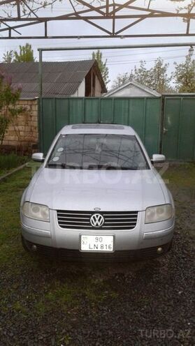Volkswagen Passat 2003, 185,000 km - 1.8 l - Balakən