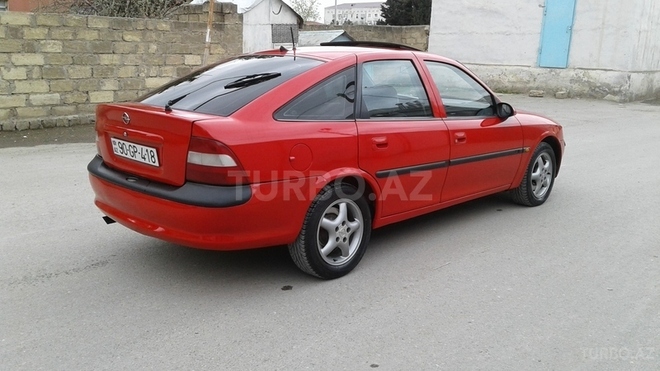 Opel Vectra 1996, 275,000 km - 2.0 l - Sumqayıt