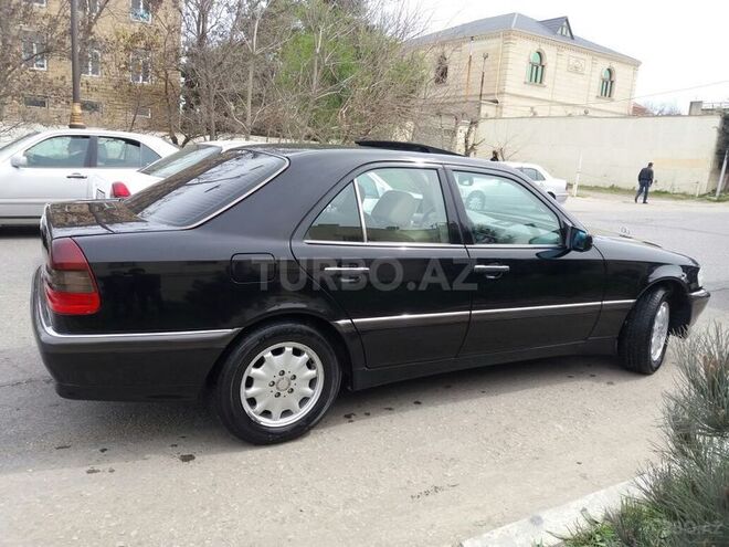 Mercedes C 230 1998, 167,000 km - 2.3 l - Bakı
