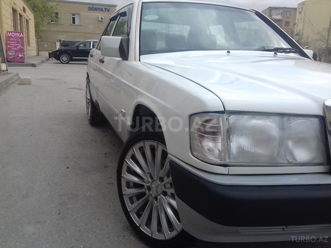 Mercedes 190 1993, 400,000 km - 2.0 l - Sumqayıt
