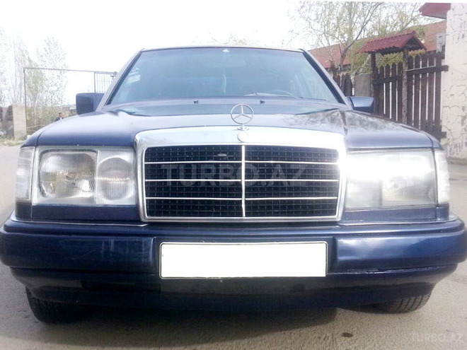 Mercedes E 200 1991, 200,000 km - 2.0 l - Bakı