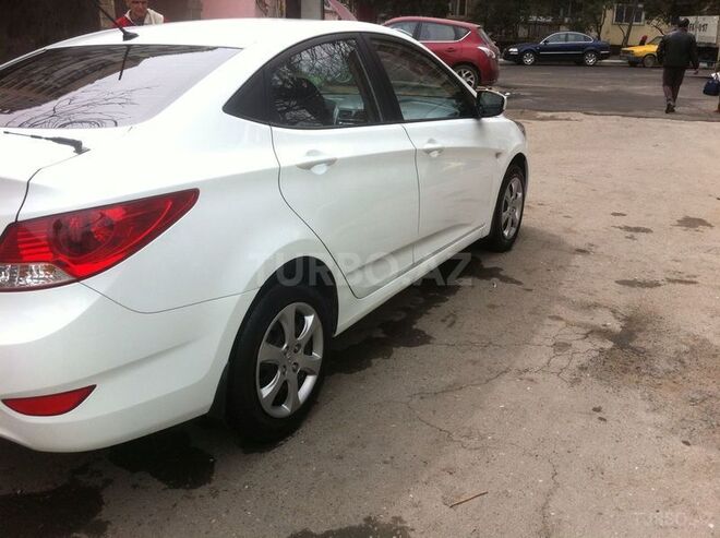 Hyundai Accent 2011, 86,000 km - 1.4 l - Bakı