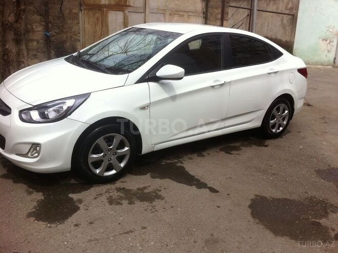 Hyundai Accent 2011, 86,000 km - 1.4 l - Bakı