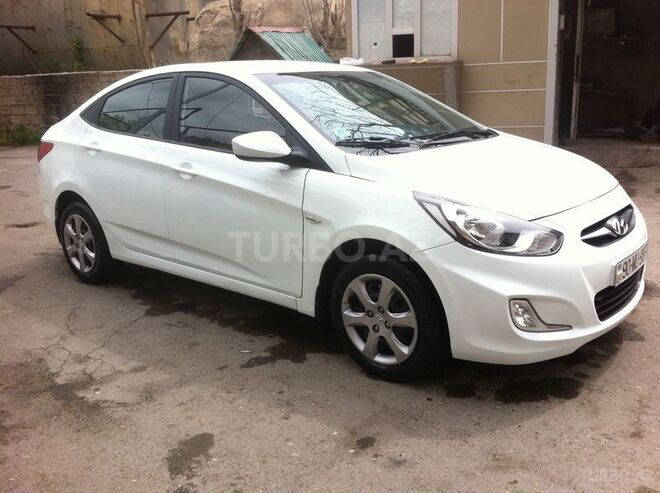 Hyundai Accent 2011, 86,000 km - 1.4 l - Bakı