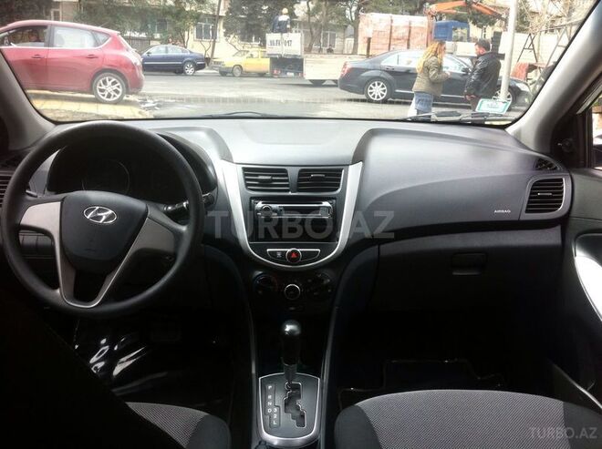 Hyundai Accent 2011, 86,000 km - 1.4 l - Bakı