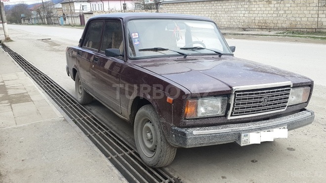 LADA (VAZ) 2107 2006, 138,000 km - 1.6 л - Quba