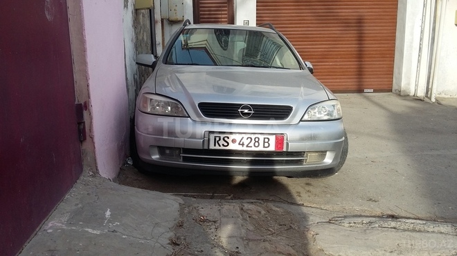 Opel Astra 2001, 300,000 km - 1.6 л - Bakı