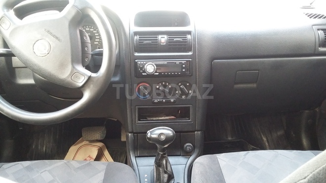 Opel Astra 2001, 300,000 km - 1.6 л - Bakı