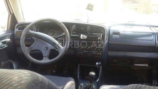 Volkswagen Vento 1992, 187,000 km - 1.9 l - Bakı