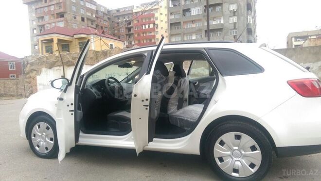 SEAT Ibiza 2014, 56,000 km - 1.4 l - Bakı
