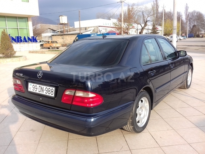 Mercedes E 240 2000, 278,000 km - 2.6 l - Bakı