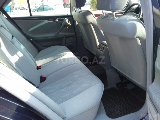 Mercedes E 240 2000, 278,000 km - 2.6 l - Bakı