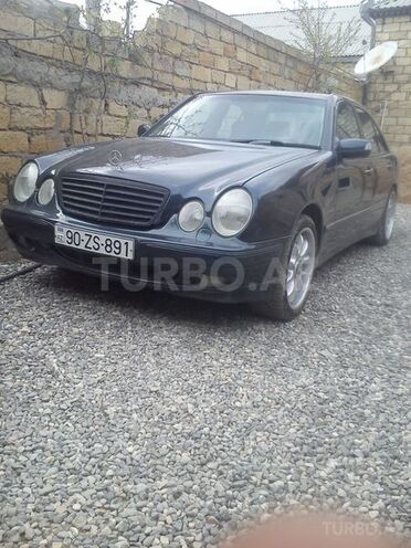 Mercedes E 240 2000, 199,224 km - 2.4 l - Bakı