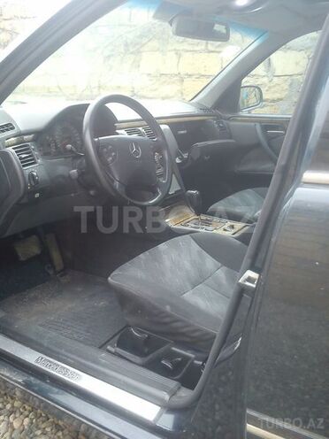 Mercedes E 240 2000, 199,224 km - 2.4 l - Bakı