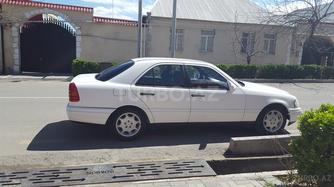 Mercedes C 180 1995, 435,805 km - 1.8 l - Şəmkir
