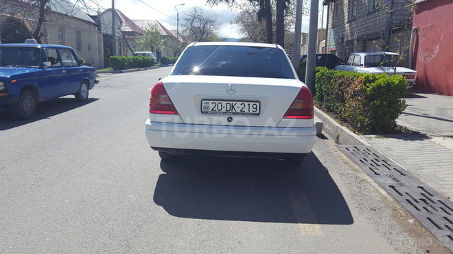 Mercedes C 180 1995, 435,805 km - 1.8 l - Şəmkir