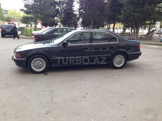 BMW 520 1998, 422,000 km - 2.0 l - Sumqayıt