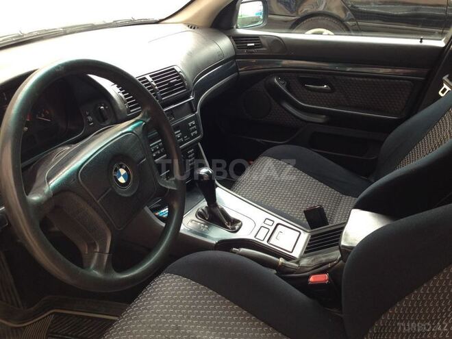 BMW 520 1998, 422,000 km - 2.0 l - Sumqayıt