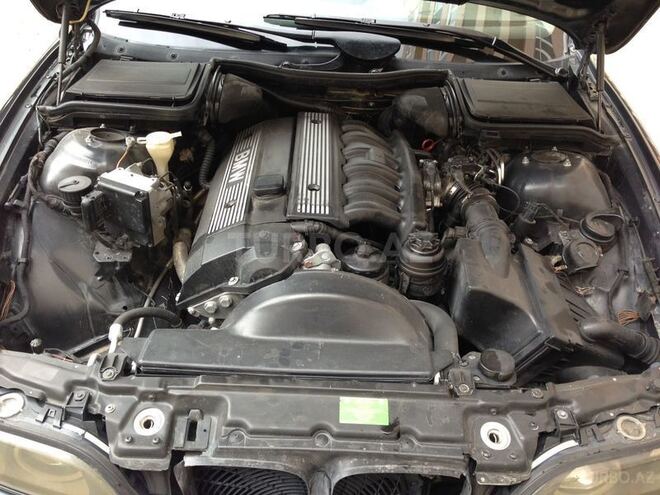 BMW 520 1998, 422,000 km - 2.0 l - Sumqayıt