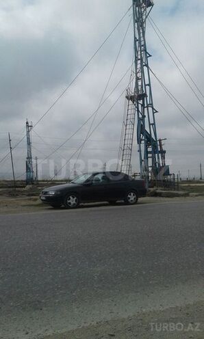 Opel Vectra 1999, 300,000 km - 1.6 l - Sumqayıt