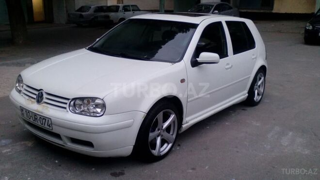 Volkswagen Golf 1999, 140,000 km - 2.3 l - Bakı