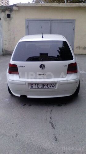 Volkswagen Golf 1999, 140,000 km - 2.3 l - Bakı