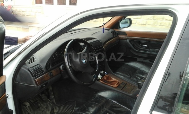 BMW 728 1997, 320,000 km - 2.8 l - Bakı