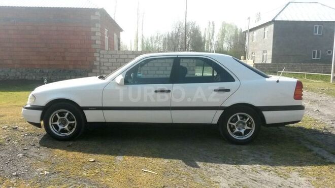 Mercedes C 180 1993, 345,000 km - 1.8 l - Zaqatala