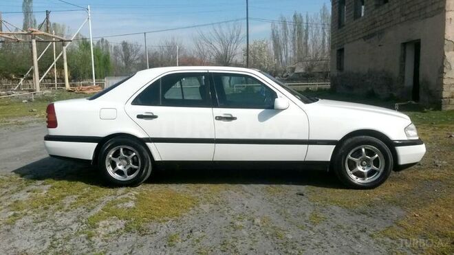 Mercedes C 180 1993, 345,000 km - 1.8 l - Zaqatala
