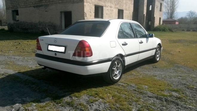 Mercedes C 180 1993, 345,000 km - 1.8 l - Zaqatala