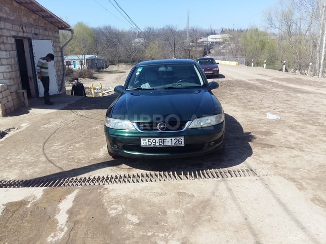Opel Vectra 1999, 190,000 km - 1.6 l - Tovuz