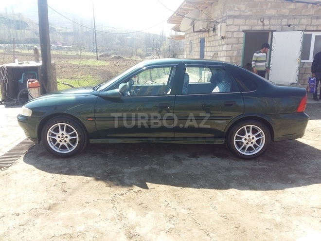 Opel Vectra 1999, 190,000 km - 1.6 l - Tovuz