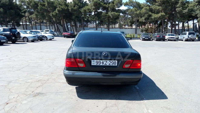 Mercedes E 220 1997, 685,862 km - 2.2 л - Bakı